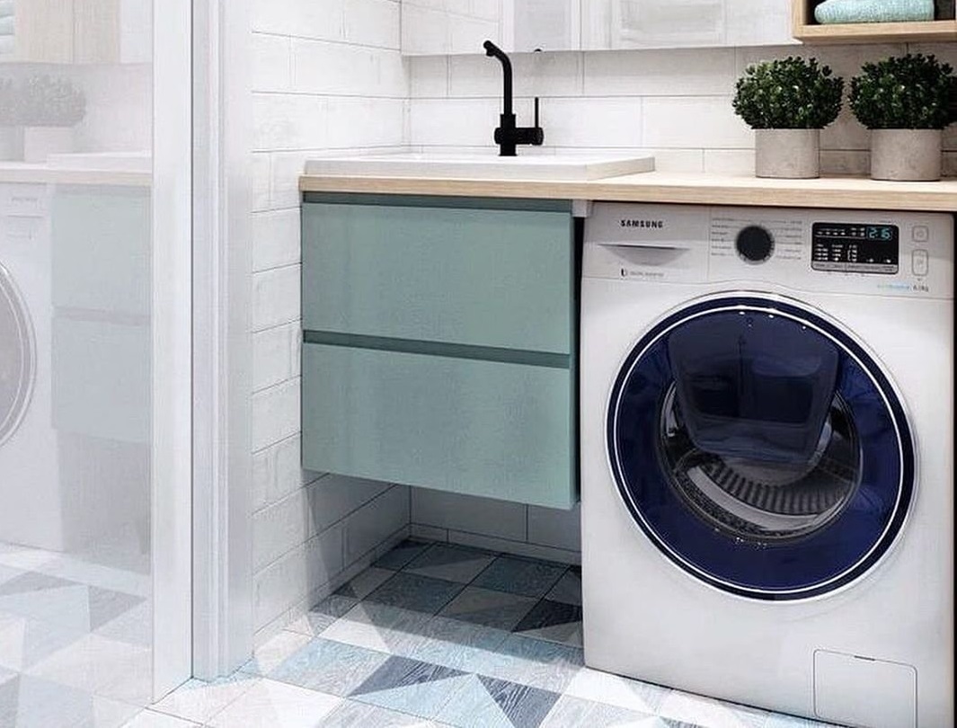 Встраиваемая стиральная машина в ванной Встраиваемая стиральная машина в ванной