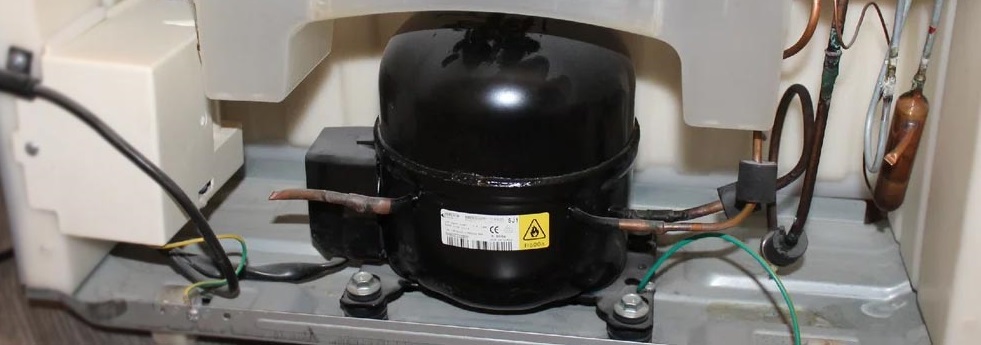 Греются боковые стенки холодильника