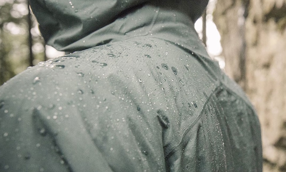 Можно ли стирать пуховик в стиральной машине 