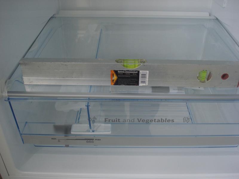 Как перевесить дверь холодильника Bosch Как перевесить дверь холодильника Bosch