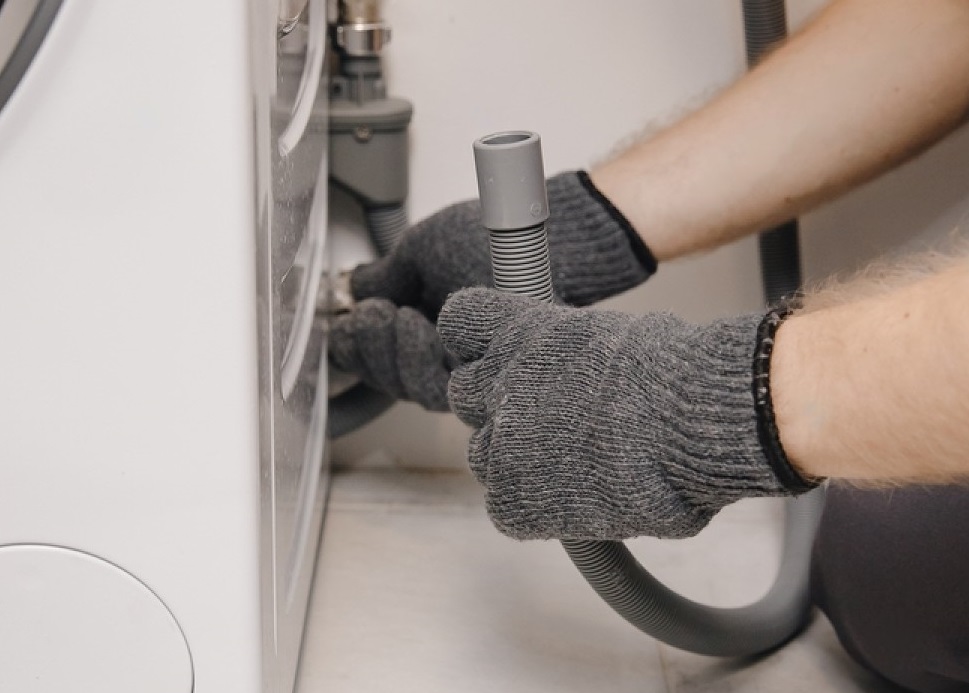 Почему стиральная машина не сливает 