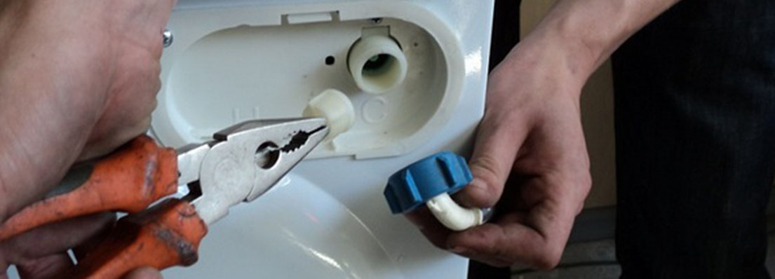 Клапан подачи воды вышел из строя Клапан подачи воды вышел из строя