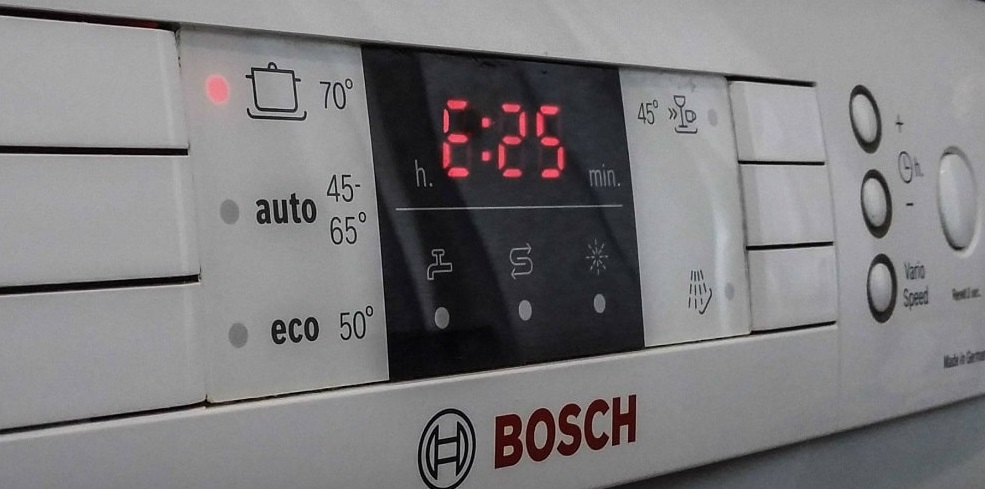 Как снять крышку с посудомоечной машины Bosch Как снять крышку с посудомоечной машины Bosch