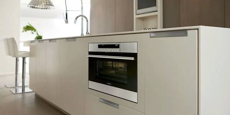 Рейтинг недорогих духовых шкафов 2025 года по качеству и надёжности