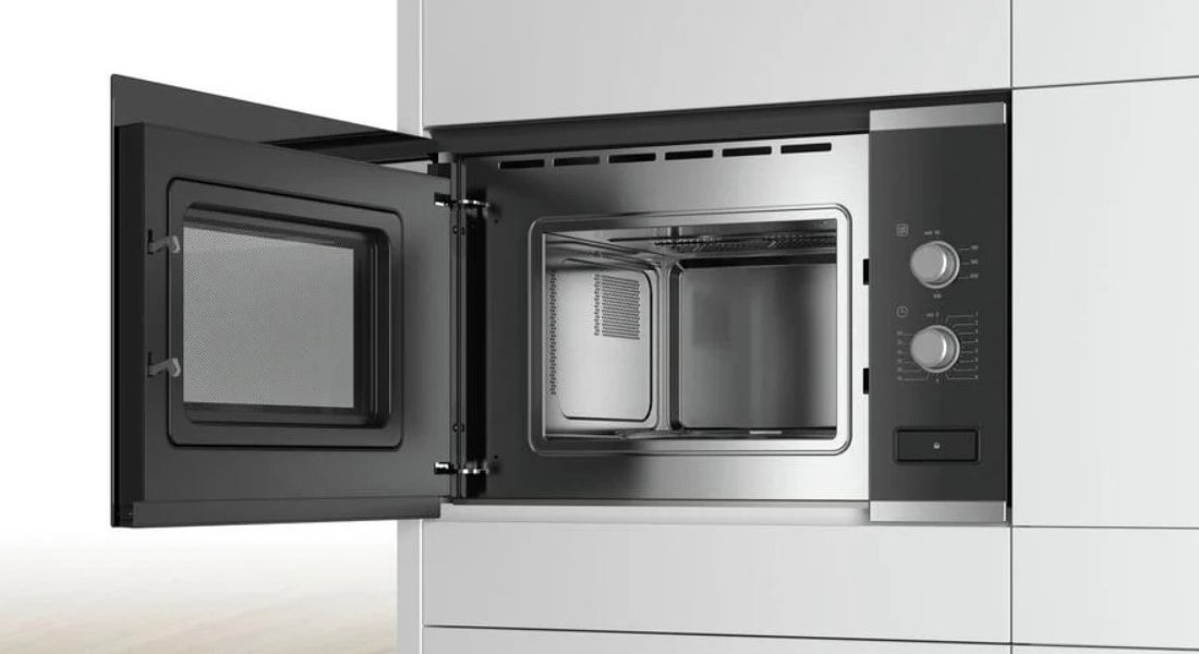 Как выбрать встраиваемую микроволновую печь