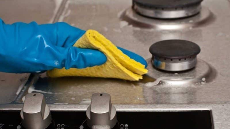  Как ухаживать за варочной панелью, чтобы она служила долго