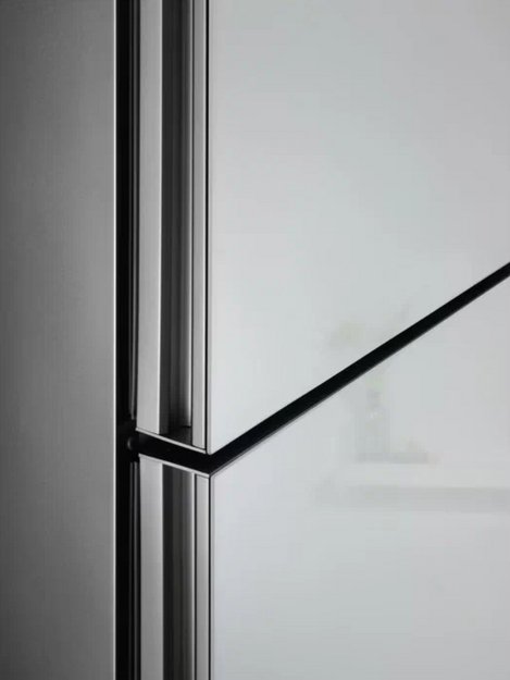 Холодильник Electrolux LNT 7ME36 G2 (preview 8)
