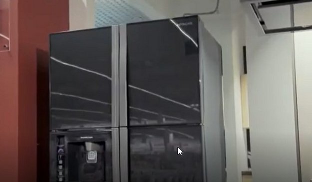 Холодильник Hitachi R-BG 410 PU6X GPW (video 1)