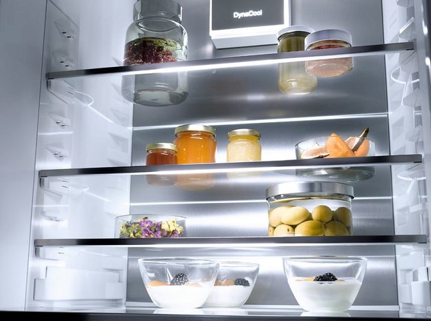 Встраиваемый холодильник Miele K 7797 C R (фото 4) Встраиваемый холодильник Miele K 7797 C R (preview 4)