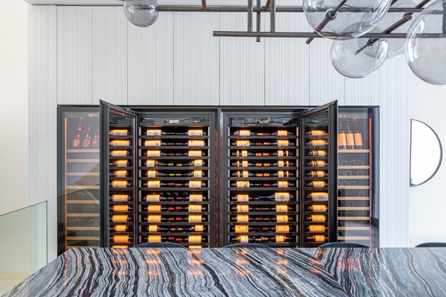 Монотемпературный винный шкаф EuroCave V-10002-L (preview 10)