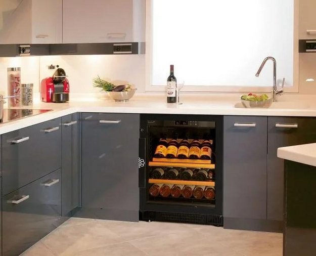 Встраиваемый мультитемпературный винный шкаф EuroCave K-800011-S (preview 8)