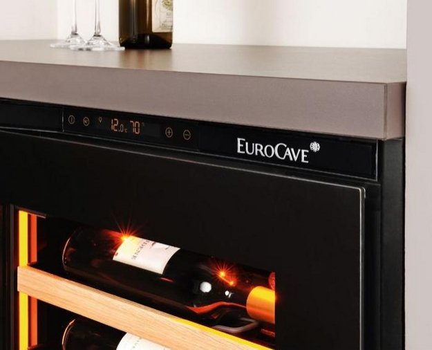 Встраиваемый монотемпературный винный шкаф EuroCave I-090011-XS (preview 6)