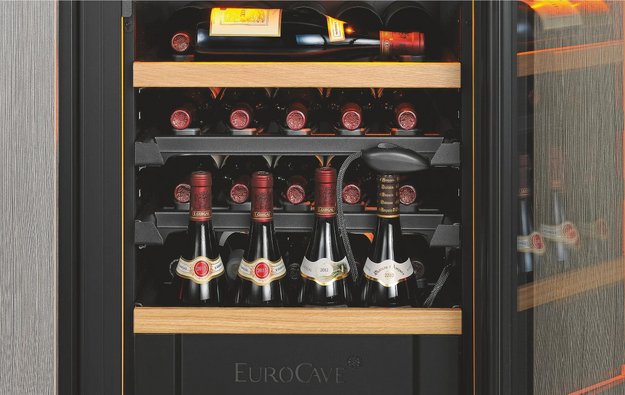 Встраиваемый двухтемпературный винный шкаф EuroCave I-090020-M (preview 4)