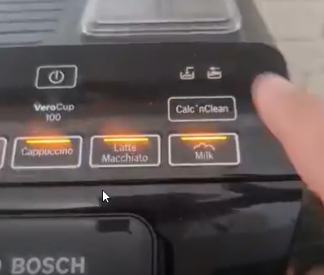 Кофемашина Bosch TIE20119 (video 1)