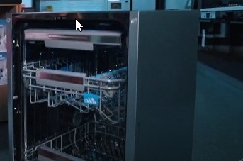 Встраиваемая посудомоечная машина Midea MID45S150i (video 3)