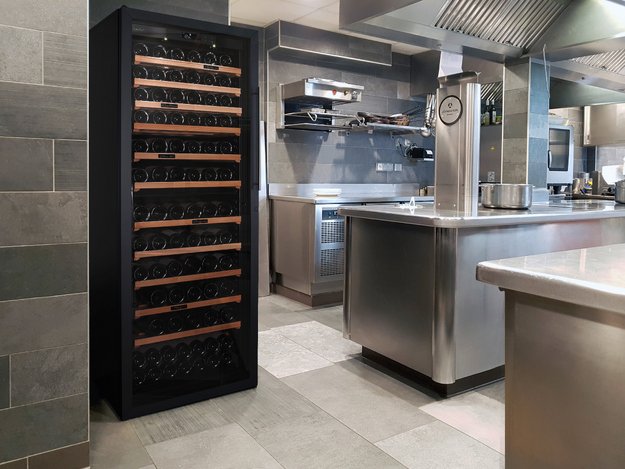 Мультитемпературный винный шкаф EuroCave SLP-1010-L (preview 5)