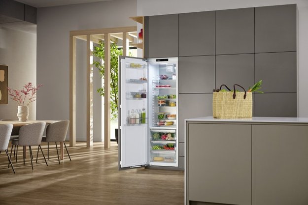 Встраиваемый холодильник Miele K 7747 D (фото 8) Встраиваемый холодильник Miele K 7747 D (preview 8)