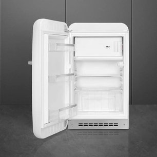 Холодильник Смег FAB10LWH5 фото 2 в Казани и Татарстане Холодильник Smeg FAB10LWH5 фото 2 в Казани и Татарстане