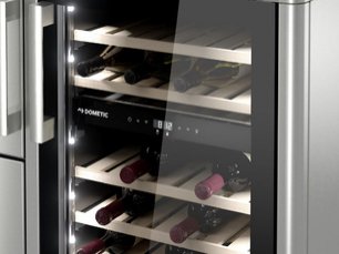 Мобильный бар Дометик MoBar 550 S фото 3 в Казани и Татарстане Мобильный бар Dometic MoBar 550 S фото 3 в Казани и Татарстане
