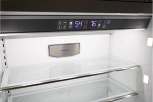 Встраиваемый холодильник с морозильной камерой Викинг VBI7360WRWH фото 3 в Казани и Татарстане Встраиваемый холодильник с морозильной камерой Viking VBI7360WRWH фото 3 в Казани и Татарстане