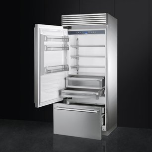 Холодильник Смег RF396LSIX фото 2 в Казани и Татарстане Холодильник Smeg RF396LSIX фото 2 в Казани и Татарстане