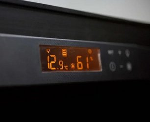 Монотемпературный винный шкаф EuroCave P-300028-S фото 4 в Казани и Татарстане