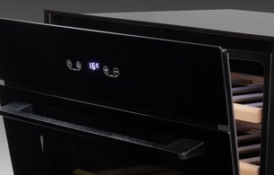 Винный шкаф Зигмунд Штайн BR 21 X фото 3 в Казани и Татарстане Винный шкаф Zigmund Shtain BR 21 X фото 3 в Казани и Татарстане