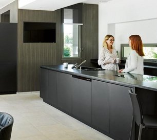 Встраиваемый мультитемпературный винный шкаф EuroCave I-090022-S фото 4 в Казани и Татарстане