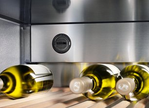 Винный шкаф Либхер WKb 3212 Vinothek фото 4 в Казани и Татарстане Винный шкаф Liebherr WKb 3212 Vinothek фото 4 в Казани и Татарстане