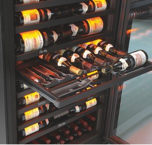 Монотемпературный винный шкаф EuroCave V-10002-L фото 2 в Казани и Татарстане