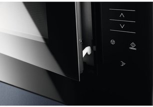 Встраиваемая микроволновая печь Электролюкс KMFD264TEX фото 4 в Казани и Татарстане Встраиваемая микроволновая печь Electrolux KMFD264TEX фото 4 в Казани и Татарстане