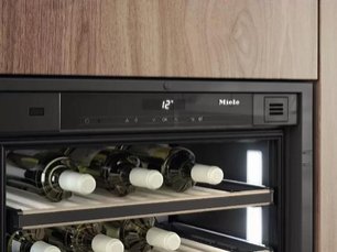 Встраиваемый винный шкаф Миле KWT 7112 iG Pearl beige фото 2 в Казани и Татарстане Встраиваемый винный шкаф Miele KWT 7112 iG Pearl beige фото 2 в Казани и Татарстане