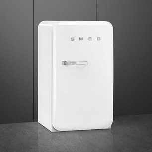 Холодильник Смег FAB10RWH6 фото 3 в Казани и Татарстане Холодильник Smeg FAB10RWH6 фото 3 в Казани и Татарстане