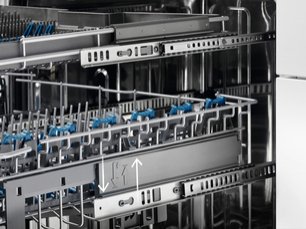 Встраиваемая посудомоечная машина Электролюкс EEM28200L фото 4 в Казани и Татарстане Встраиваемая посудомоечная машина Electrolux EEM28200L фото 4 в Казани и Татарстане