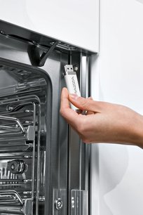 Духовой шкаф Barazza 1FVLTBM белое стекло фото 4 в Казани и Татарстане