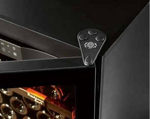 Мультитемпературный винный шкаф EuroCave P-300019-S фото 3 в Казани и Татарстане