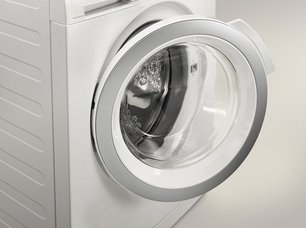 Стиральная машина Электролюкс EWF1486GDW2 фото 2 в Казани и Татарстане Стиральная машина Electrolux EWF1486GDW2 фото 2 в Казани и Татарстане