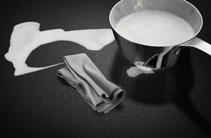 Варочная панель со встроенной вытяжкой AEG TH84CC23CZ фото 4 в Казани и Татарстане