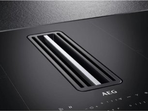 Варочная панель со встроенной вытяжкой AEG CCE84779CB фото 2 в Казани и Татарстане