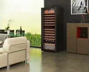 Трехтемпературный винный шкаф EuroCave P-300060-L фото 4 в Казани и Татарстане