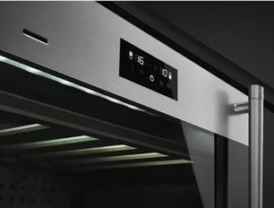 Винный шкаф Смег CVI338LWX2 фото 2 в Казани и Татарстане Винный шкаф Smeg CVI338LWX2 фото 2 в Казани и Татарстане