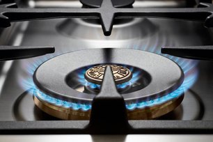 Варочный центр Бертаззони PRO60 4 MFE S XE фото 2 в Казани и Татарстане Варочный центр Bertazzoni PRO60 4 MFE S XE фото 2 в Казани и Татарстане