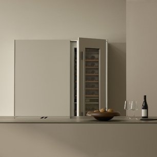 Встраиваемый винный шкаф V-Zug WineCooler V6000 Supreme WC6T-51097 R фото 2 в Казани и Татарстане Встраиваемый винный шкаф V-Zug WineCooler V6000 Supreme WC6T-51097 R фото 2 в Казани и Татарстане