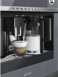 Кофемашина Смег CMS4101S фото 2 в Казани и Татарстане Кофемашина Smeg CMS4101S фото 2 в Казани и Татарстане