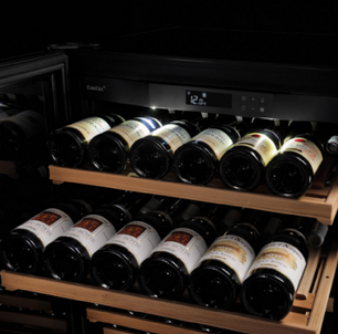 Монотемпературный винный шкаф EuroCave VLP-1001-M фото 4 в Казани и Татарстане