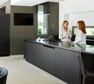 Встраиваемый монотемпературный винный шкаф EuroCave I-090018-S фото 4 в Казани и Татарстане