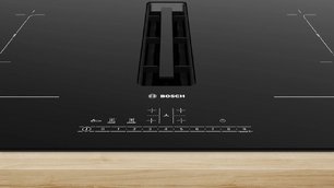 Индукционная варочная панель с вытяжкой Bosch PVQ811F15E фото 2 в Казани и Татарстане