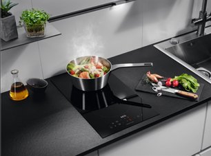 Варочная панель AEG IKB32300CB фото 3 в Казани и Татарстане