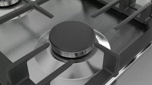 Газовая варочная панель Бош PCQ7A5M90R фото 3 в Казани и Татарстане Газовая варочная панель Bosch PCQ7A5M90R фото 3 в Казани и Татарстане