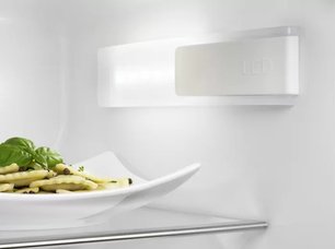Холодильник Электролюкс EN3454NOX фото 3 в Казани и Татарстане Холодильник Electrolux EN3454NOX фото 3 в Казани и Татарстане